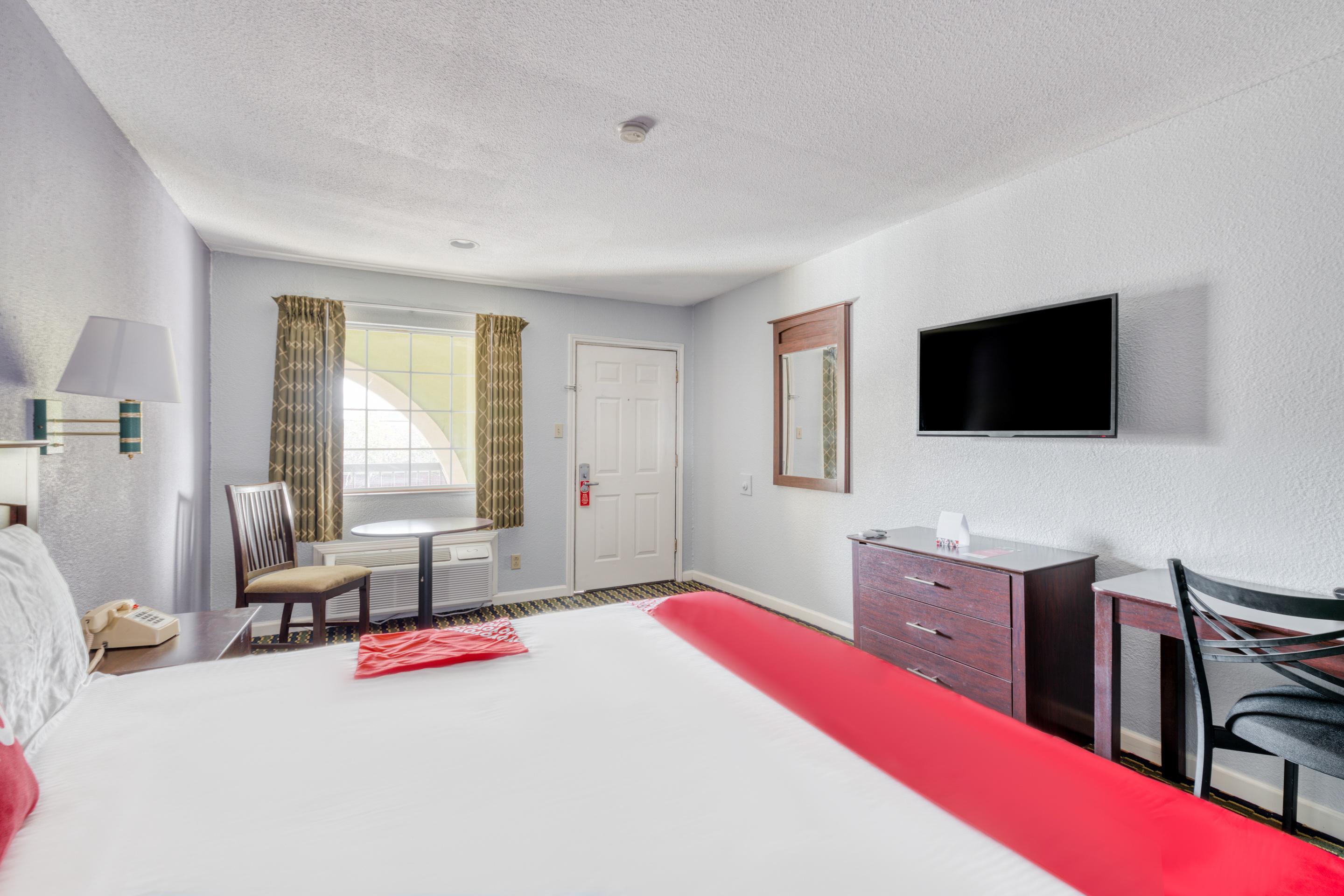 Oyo I-10 Hotel 2*