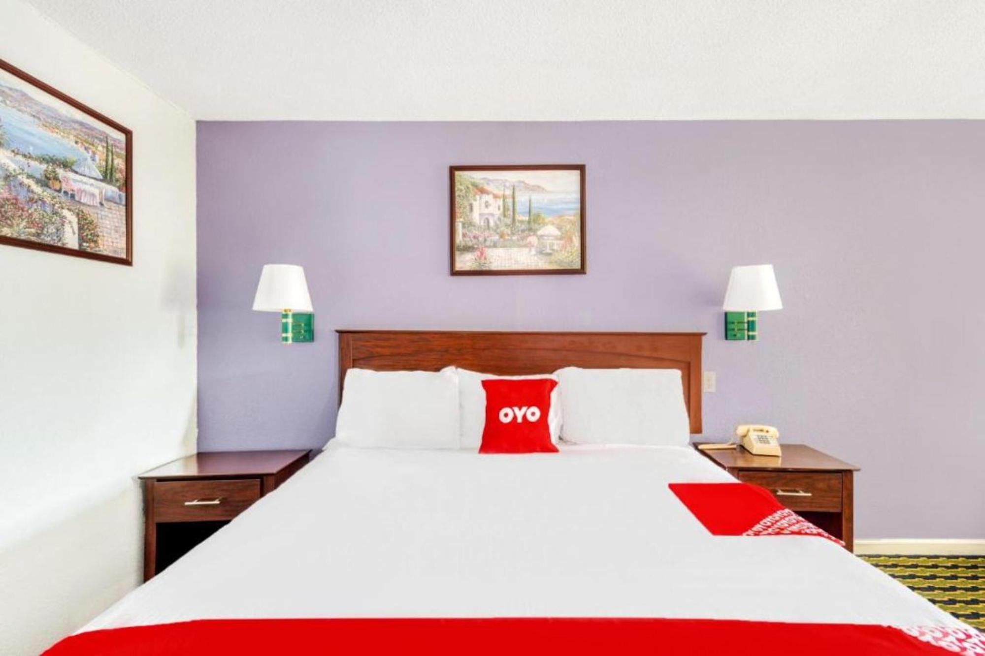Oyo I-10 Hotel 2*