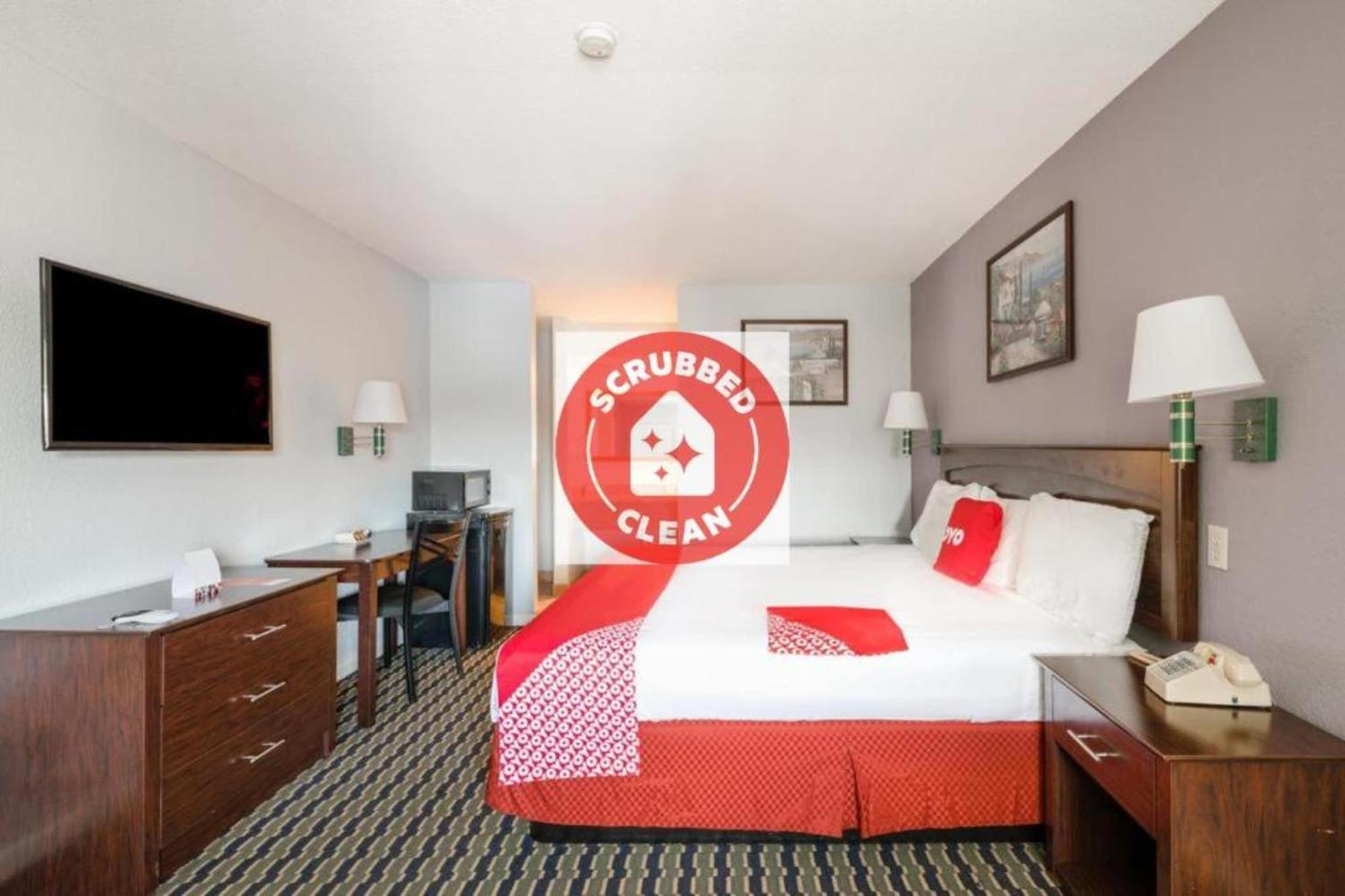 Oyo I-10 Hotel Channelview